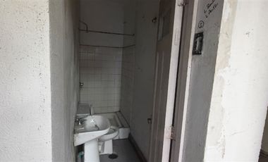 Casa comercial venta 6 dormitorios Providencia Metro Colon