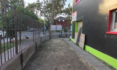 Casa comercial venta 6 dormitorios Providencia Metro Colon