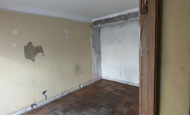 Casa comercial venta 6 dormitorios Providencia Metro Colon
