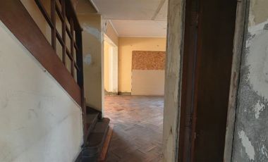 Casa comercial venta 6 dormitorios Providencia Metro Colon