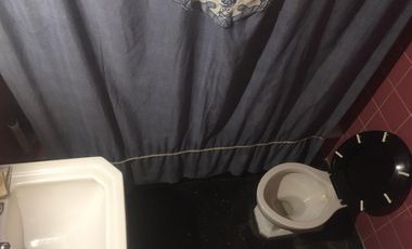 CASA EN ESQUINA ANTIGUA 4 AMB 2 BAÑOS MAS 110 M2 A TERMINAR EN PLANTA ALTA
