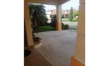 ALQUILER CASA DÚPLEX  AMOBLADA VILLA LUCRE