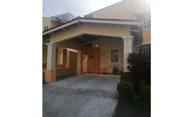 ALQUILER CASA DÚPLEX  AMOBLADA VILLA LUCRE