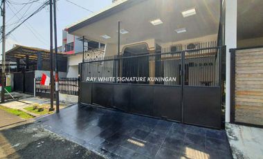 Rumah Bangunan Baru Siap Huni Lokasi Dalam Komplek Pondok Kelapa