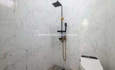 Rumah Bangunan Baru Siap Huni Lokasi Dalam Komplek Pondok Kelapa