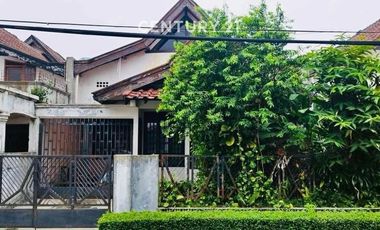 Di Jual Rumah Perlu Renovasi Di Sektor 2 Bintaro