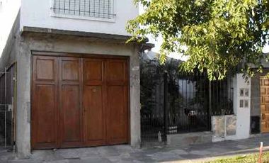 Departamento Tipo Casa en venta en Remedios de Escalada Este