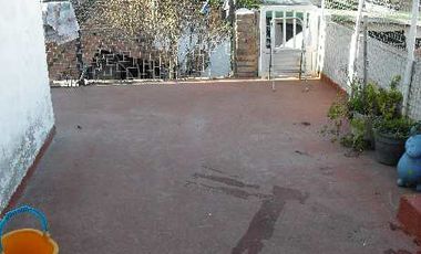 Departamento Tipo Casa en venta en Remedios de Escalada Este