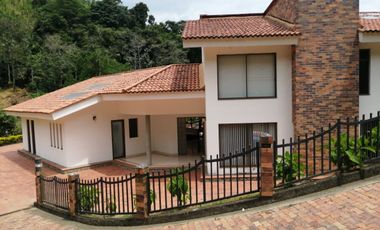 CASA EN  ARRIENDO EN SAN BERNARDO DEL VIENTO