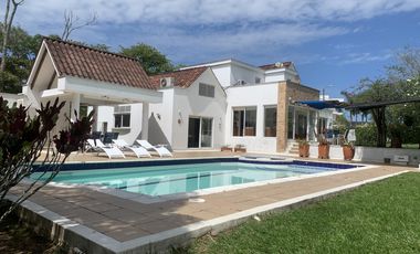 casa campestre en venta en villa valeria. Cod V1080056