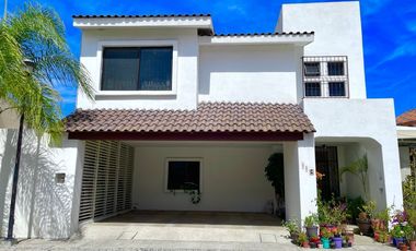 NORTE EN EL ANTIGUO COUNTRY EXCELENTE UBICACION Y SUPER AMPLIA