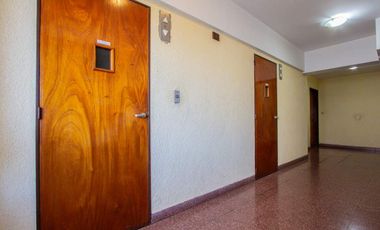 3 Ambientes en San Telmo a metros de calle Defensa Seguridad 24 Hs