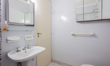 3 Ambientes en San Telmo a metros de calle Defensa Seguridad 24 Hs