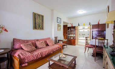 3 Ambientes en San Telmo a metros de calle Defensa Seguridad 24 Hs