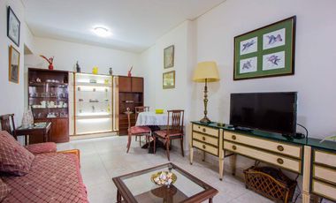 3 Ambientes en San Telmo a metros de calle Defensa Seguridad 24 Hs