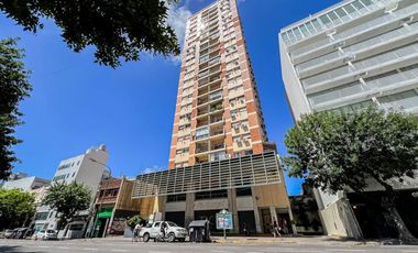 3 Ambientes en San Telmo a metros de calle Defensa Seguridad 24 Hs