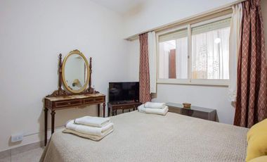 3 Ambientes en San Telmo a metros de calle Defensa Seguridad 24 Hs