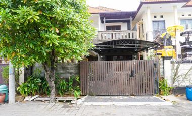 Rumah Siap Huni Kondisi Terawat Lokasi Tepi Jalan Canggu Bali