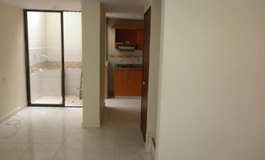 CASA EN ARRIENDO UBICADA EN MEDELLIN SECTOR LOMA LOS BERNAL