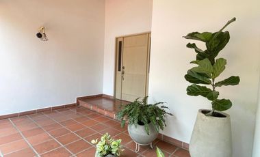 casa en arriendo/venta en bocono. Cod A3253