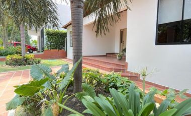 casa en arriendo/venta en bocono. Cod A3253