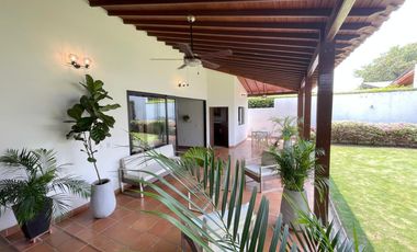 casa en arriendo/venta en bocono. Cod A3253