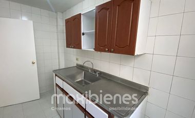 apartamento en arriendo en estadio. Cod A64392