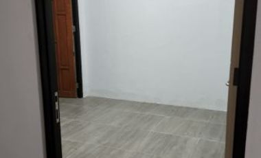Disewakan Rumah Lokasi di Rungkut Mapan Tengah, Gunung Anyar