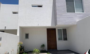 CASA EN VENTA EN RESERVA SANTA MONICA AGS