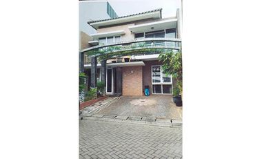 Rumah Green Court Jl Danau Batur, Cengkareng