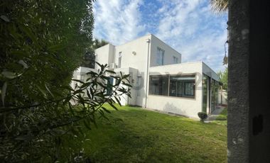 ARRIENDO HERMOSA PROPIEDAD ESTILO MEDITERRÁNEO - SANTA ELENA CHICUREO