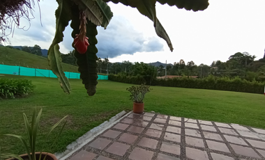 finca en arriendo en la maría. Cod A400549