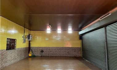 LOCAL EN VIA ESPAÑA Y PARQUE LEFEVRE >>$2,250<<