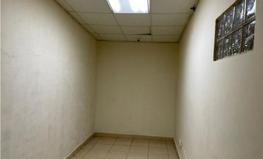 LOCAL EN VIA ESPAÑA Y PARQUE LEFEVRE >>$2,250<<