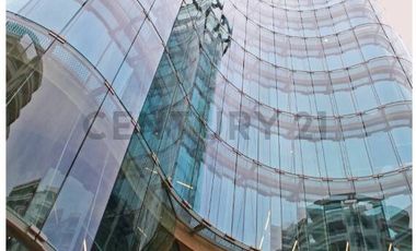 Arriendo iluminada oficina con Leed Gold