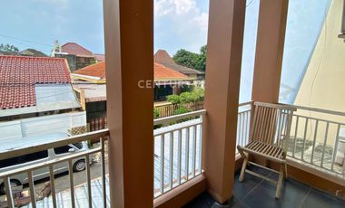 Rumah 2lt Furnished Belakang Superindo Jakal