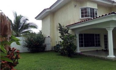 VENTA CASA COSTA DEL ESTE