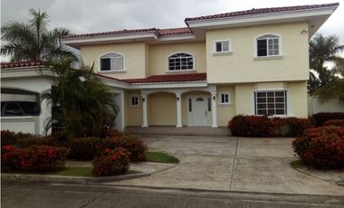 VENTA CASA COSTA DEL ESTE