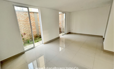 VENDO HERMOSA CASA EN MONTELUGANO (VIA AL BOSQUE)