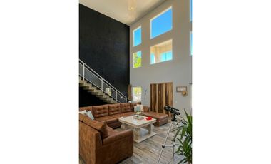 CASA EN VENTA  COSTA ESMERALDA - MARITIMO IV 30