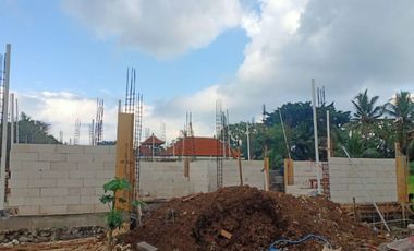 VILLA MURAH FULLY FURNISHED TEPI JALAN RAYA DI UBUD