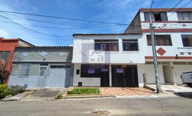 COD. 4184 - SE ARRIENDA CASA - BARRIO: SAN ALONSO
