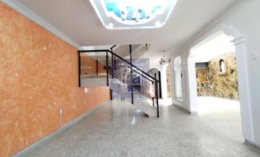 COD. 4184 - SE ARRIENDA CASA - BARRIO: SAN ALONSO