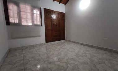 casa en venta en niza. Cod V27557