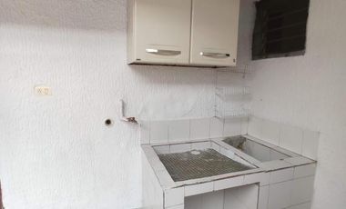 casa en venta en niza. Cod V27557