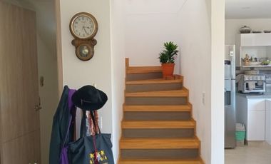 casa en venta en urbano. Cod V5663