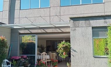 casa en venta en urbano. Cod V5663