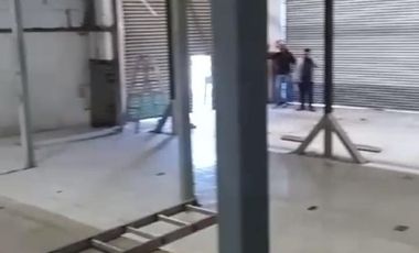 LOCAL COMERCIAL CON MEZZANINE EN RENTA  EL SANTUARIO IZTAPALAPA