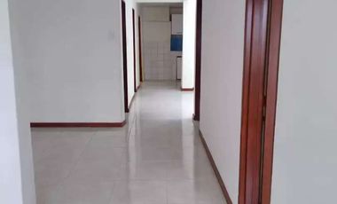 SE VENDE CASA CERCA AL CENTRO DE MANIZALES