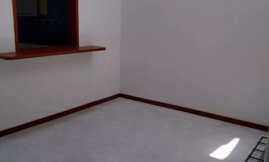 SE VENDE CASA CERCA AL CENTRO DE MANIZALES